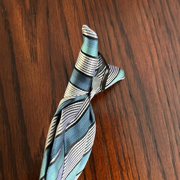 🎉5/$25🎉 Clip-on tie, Boy - Picture 3 of 7
